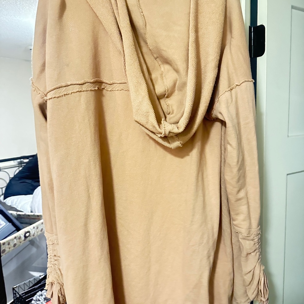 Free People Tan Hooded Tunic & shirt that goes with. Size small. Worn once!